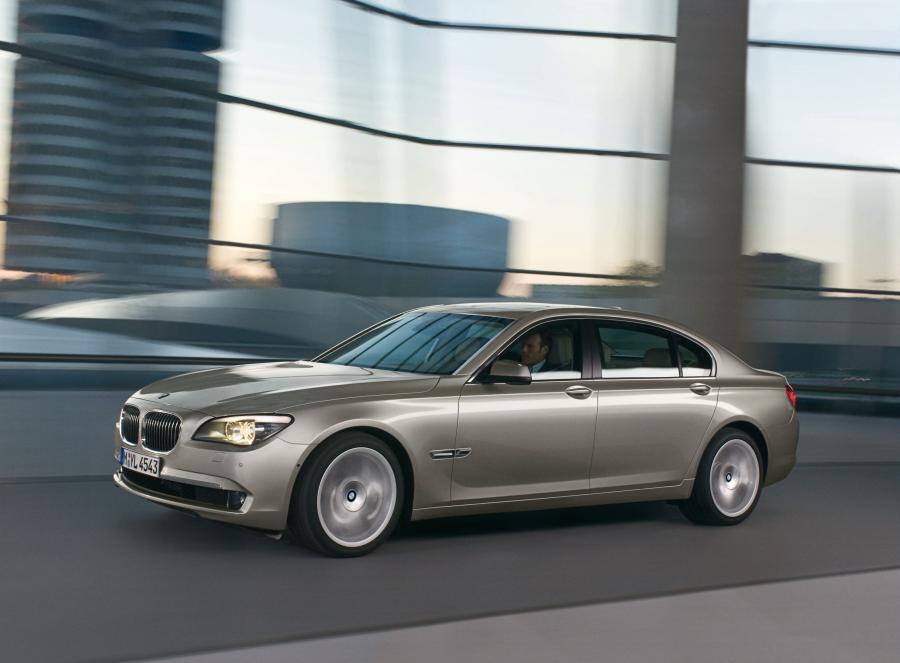  BMW 7-Series 2009 года  (фото 96 из 167)